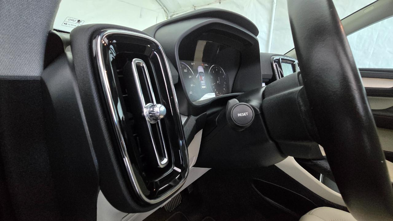 Volvo XC40  2019