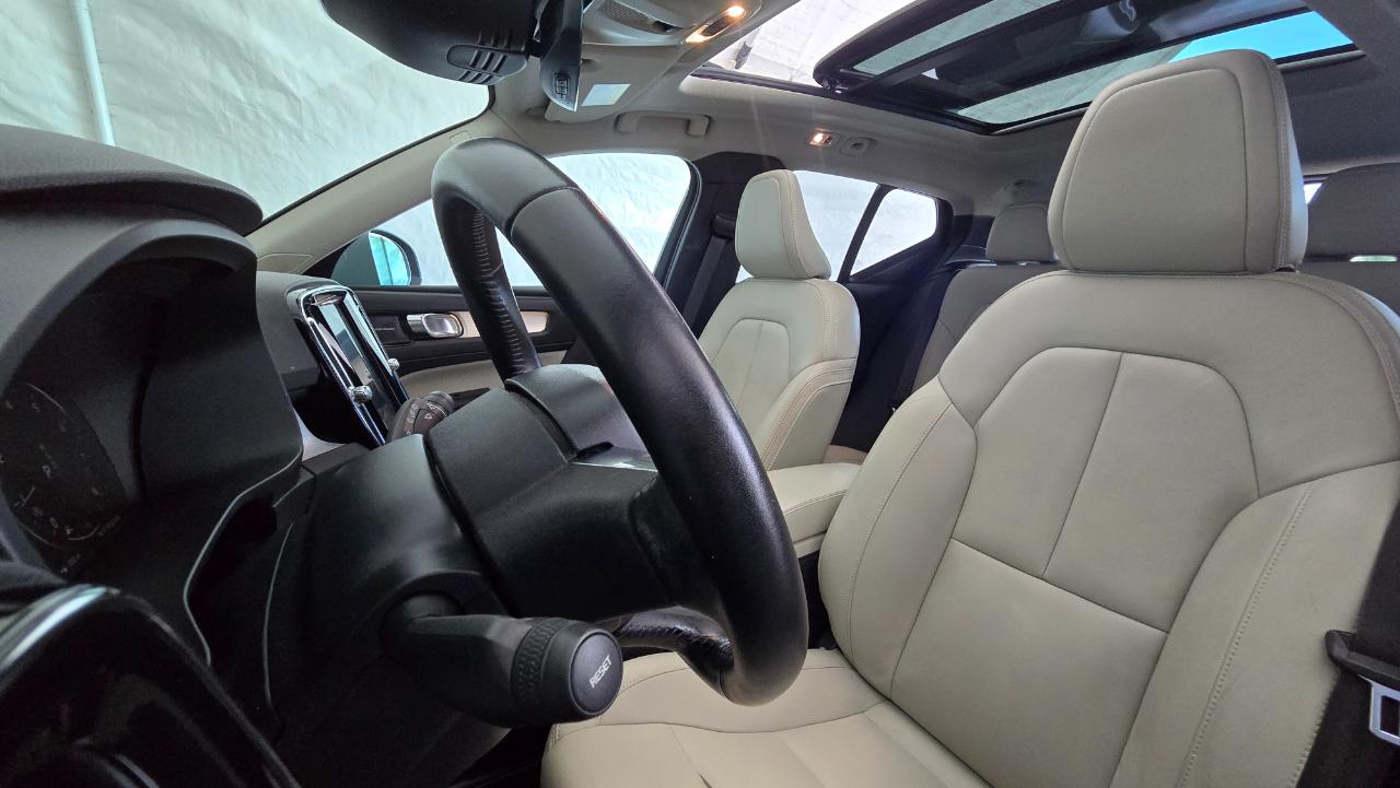 Volvo XC40  2019