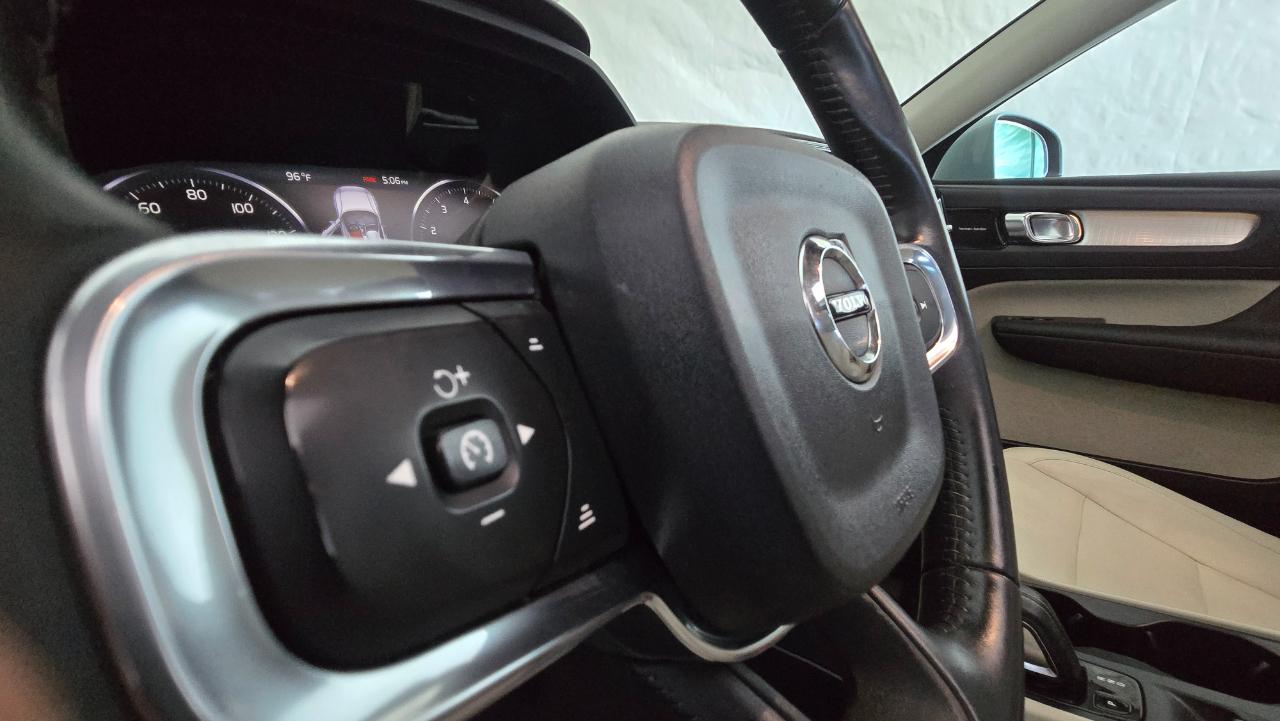 Volvo XC40  2019