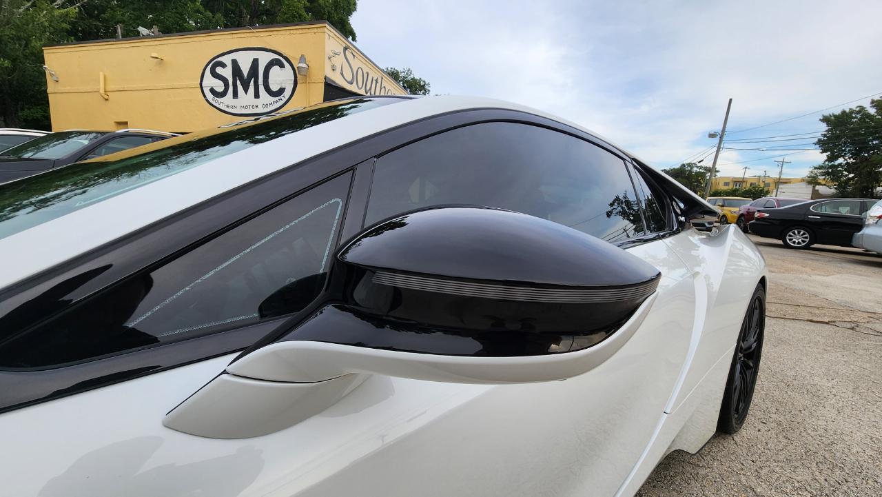 BMW i8  2019