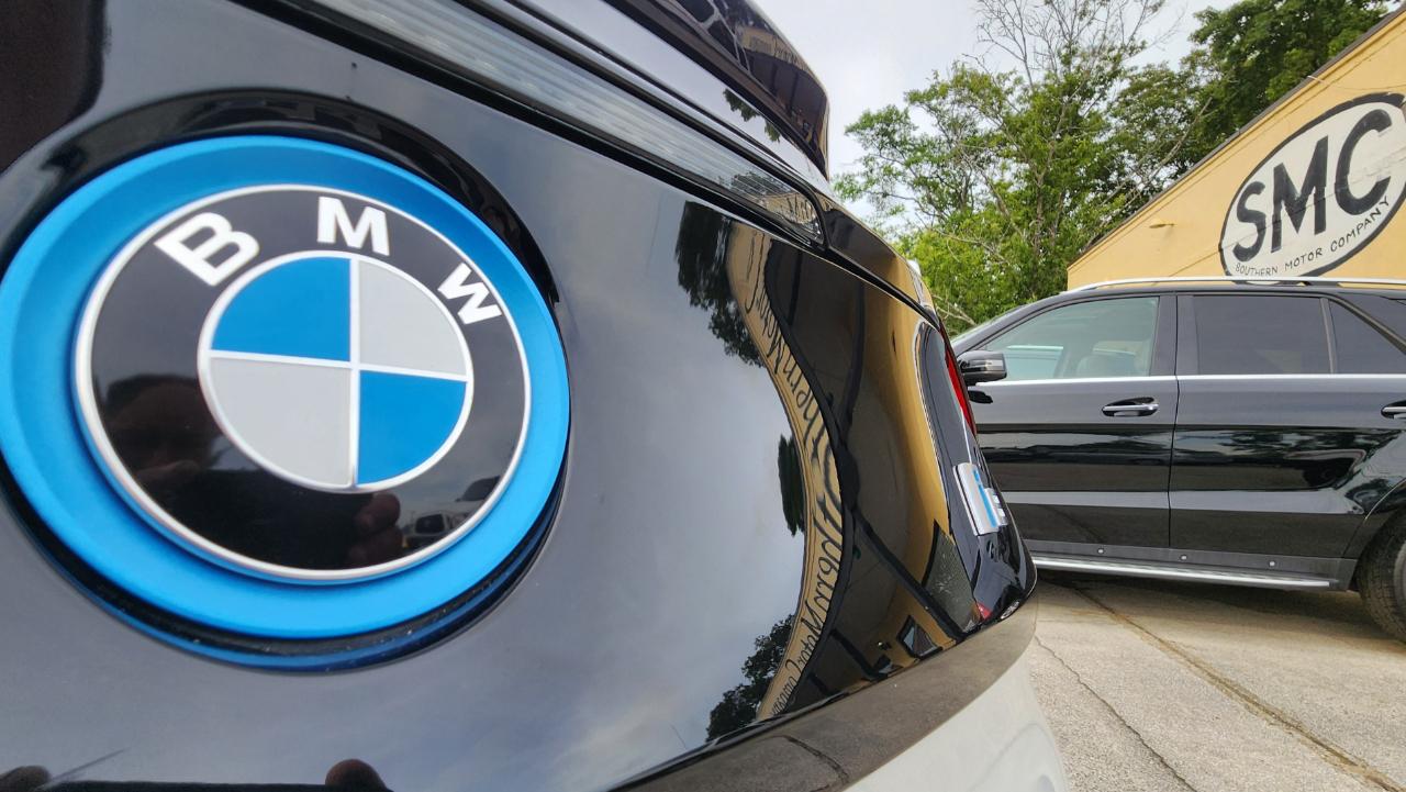 BMW i8  2019