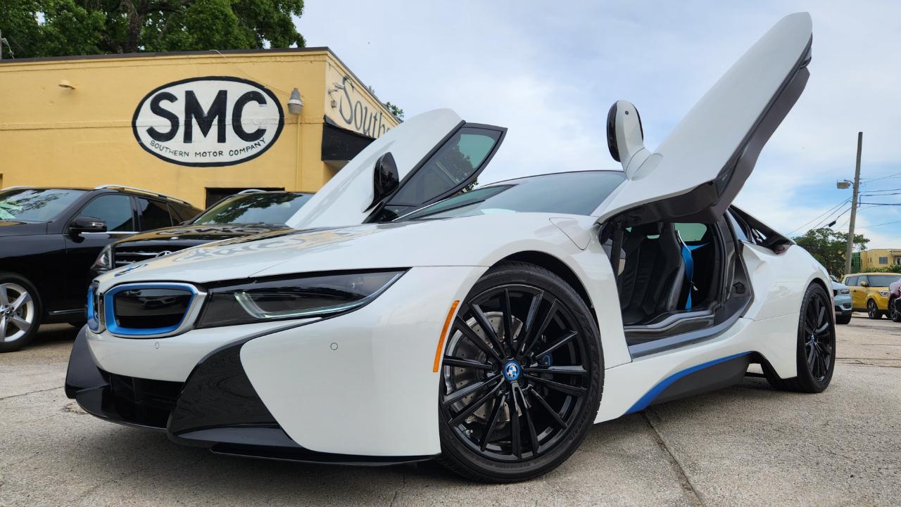 BMW i8  2019