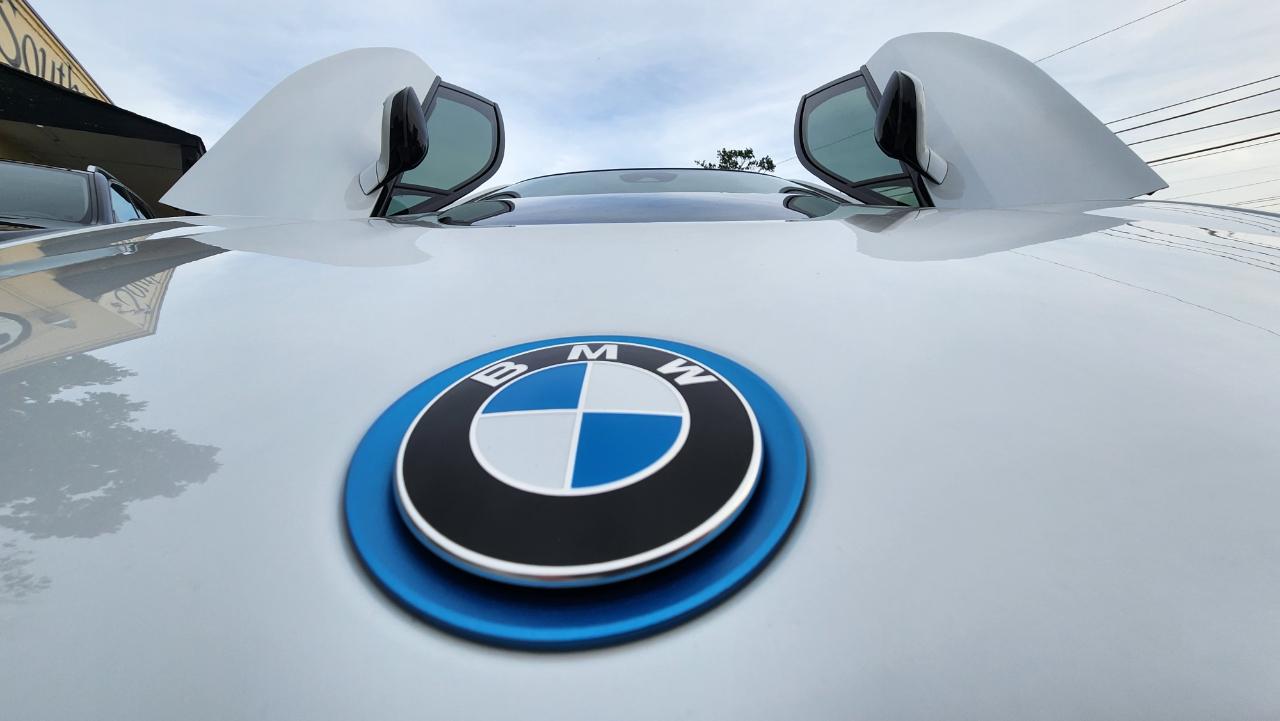 BMW i8  2019