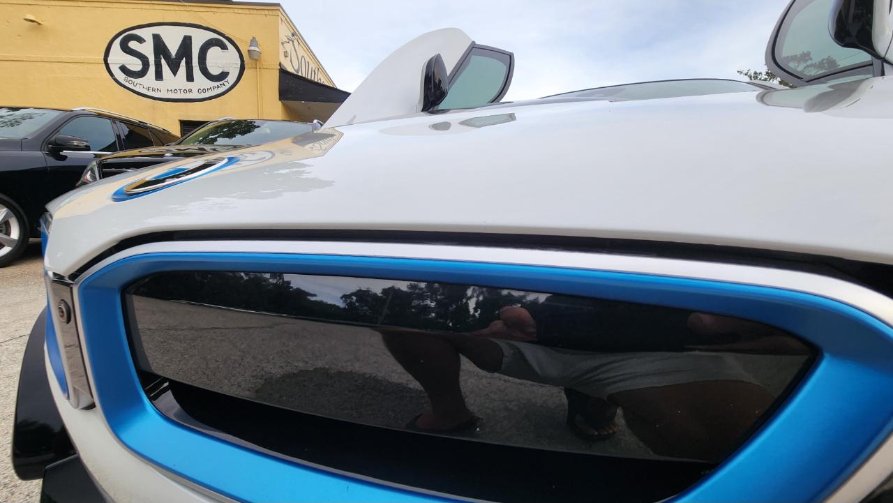 BMW i8  2019
