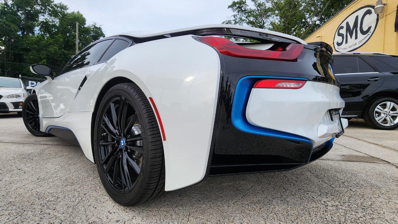 BMW i8  2019