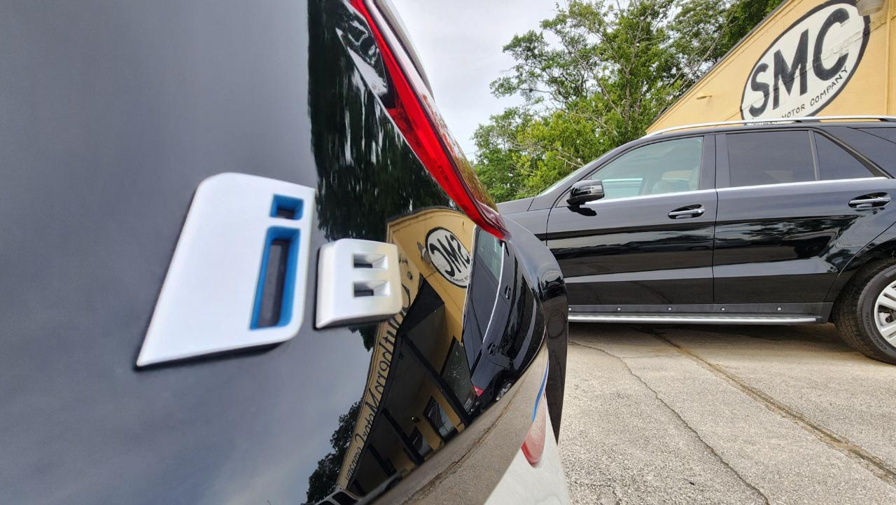 BMW i8  2019