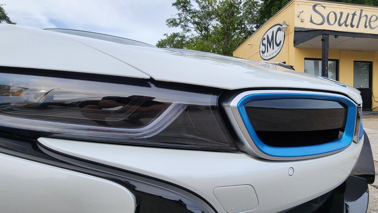 BMW i8  2019