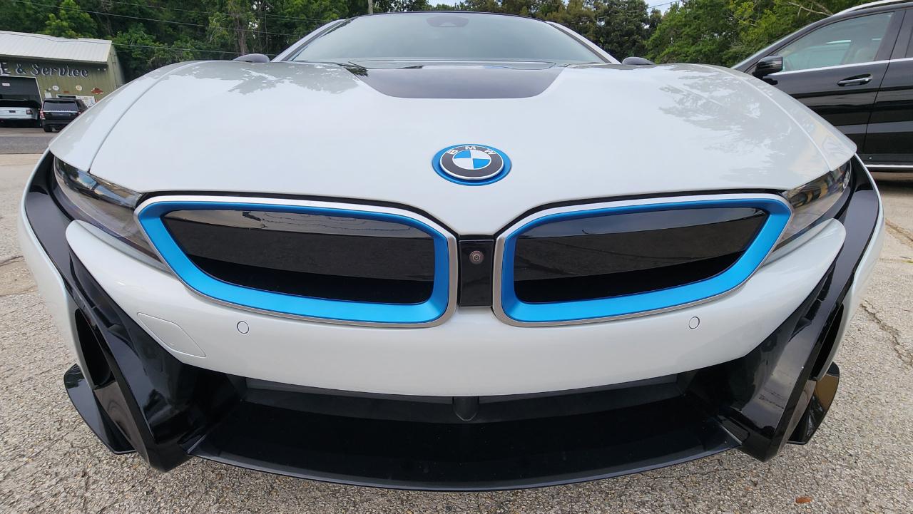 BMW i8  2019