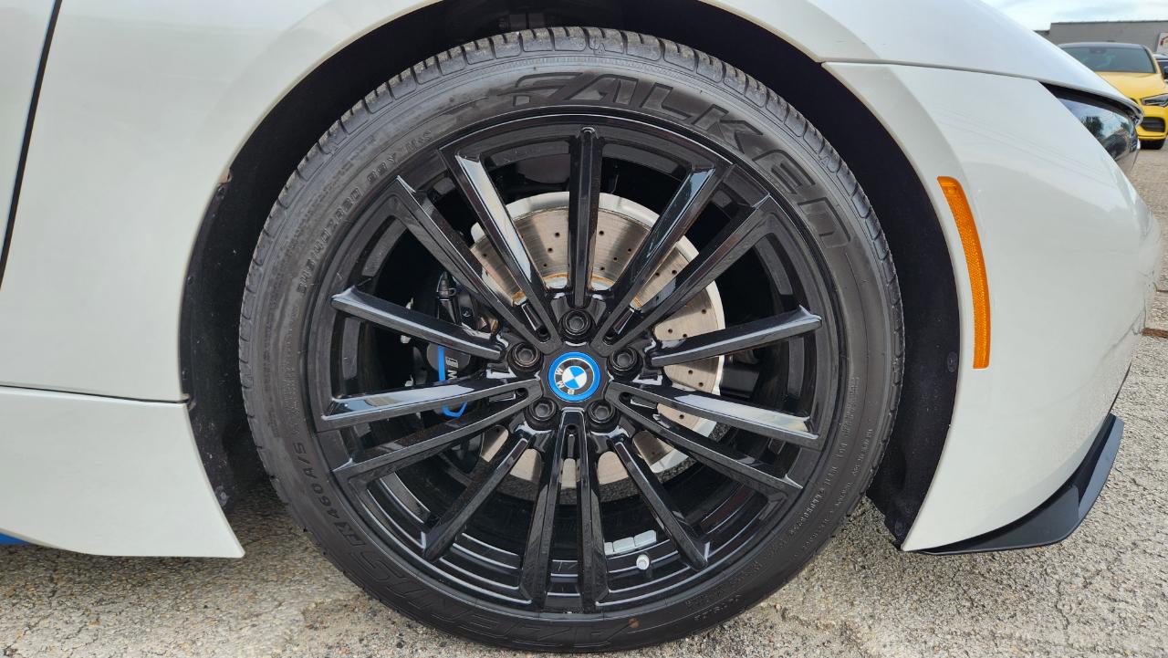 BMW i8  2019