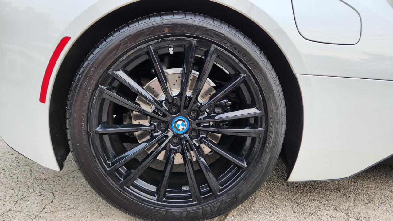 BMW i8  2019