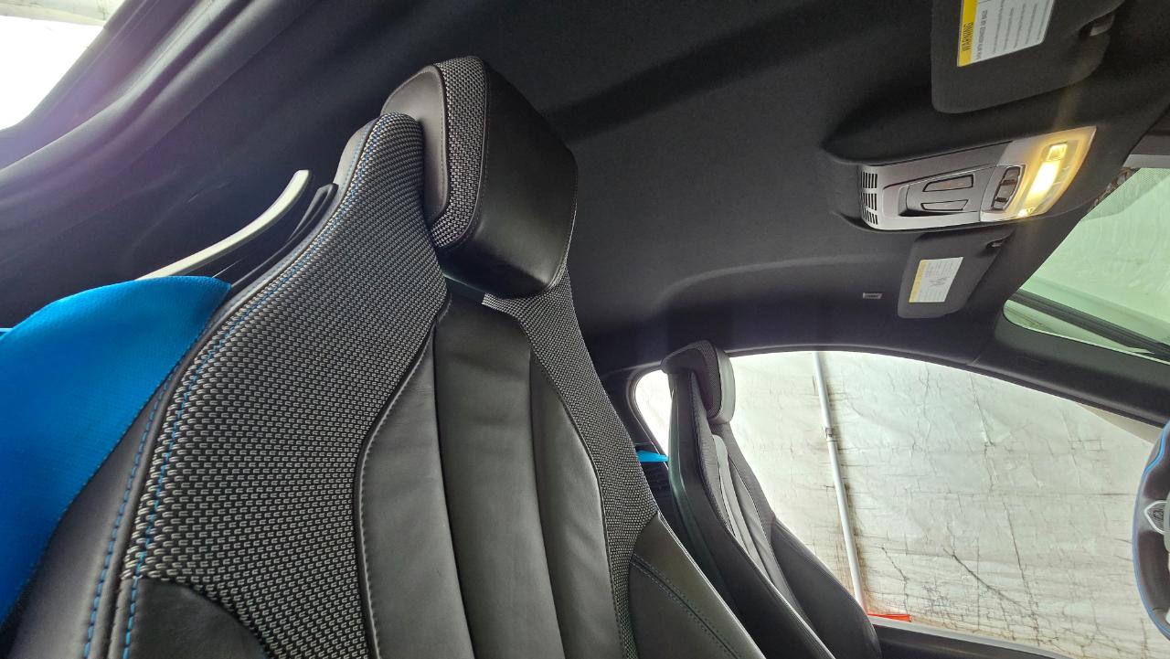 BMW i8  2019