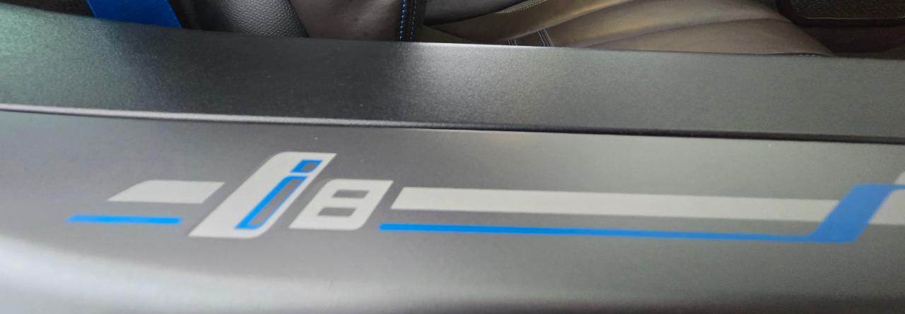 BMW i8  2019