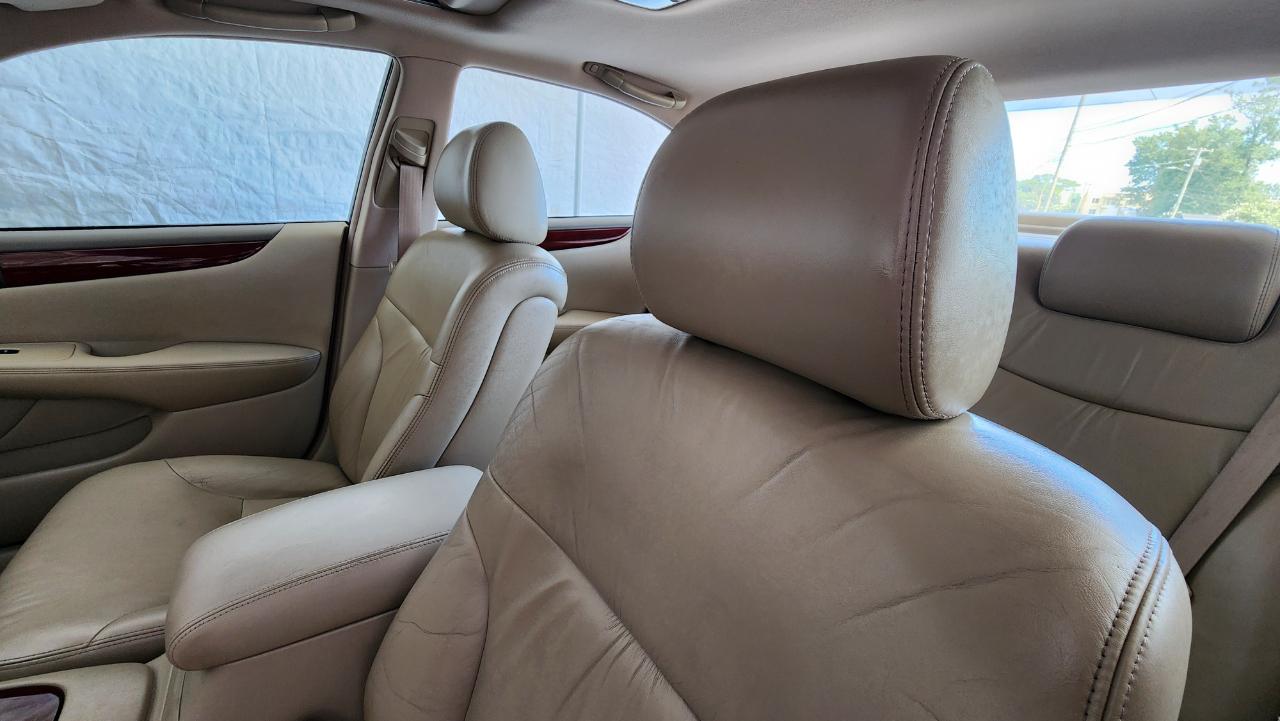 Lexus ES 330 4dr Sdn 2004