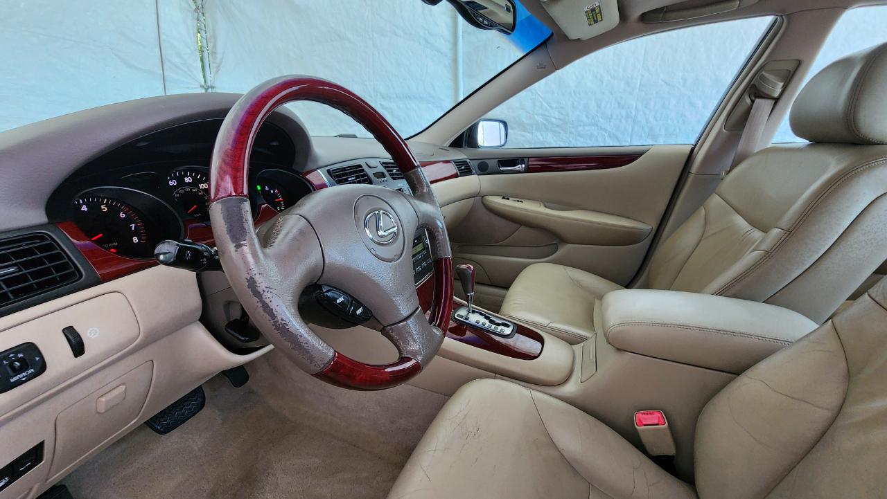 Lexus ES 330 4dr Sdn 2004