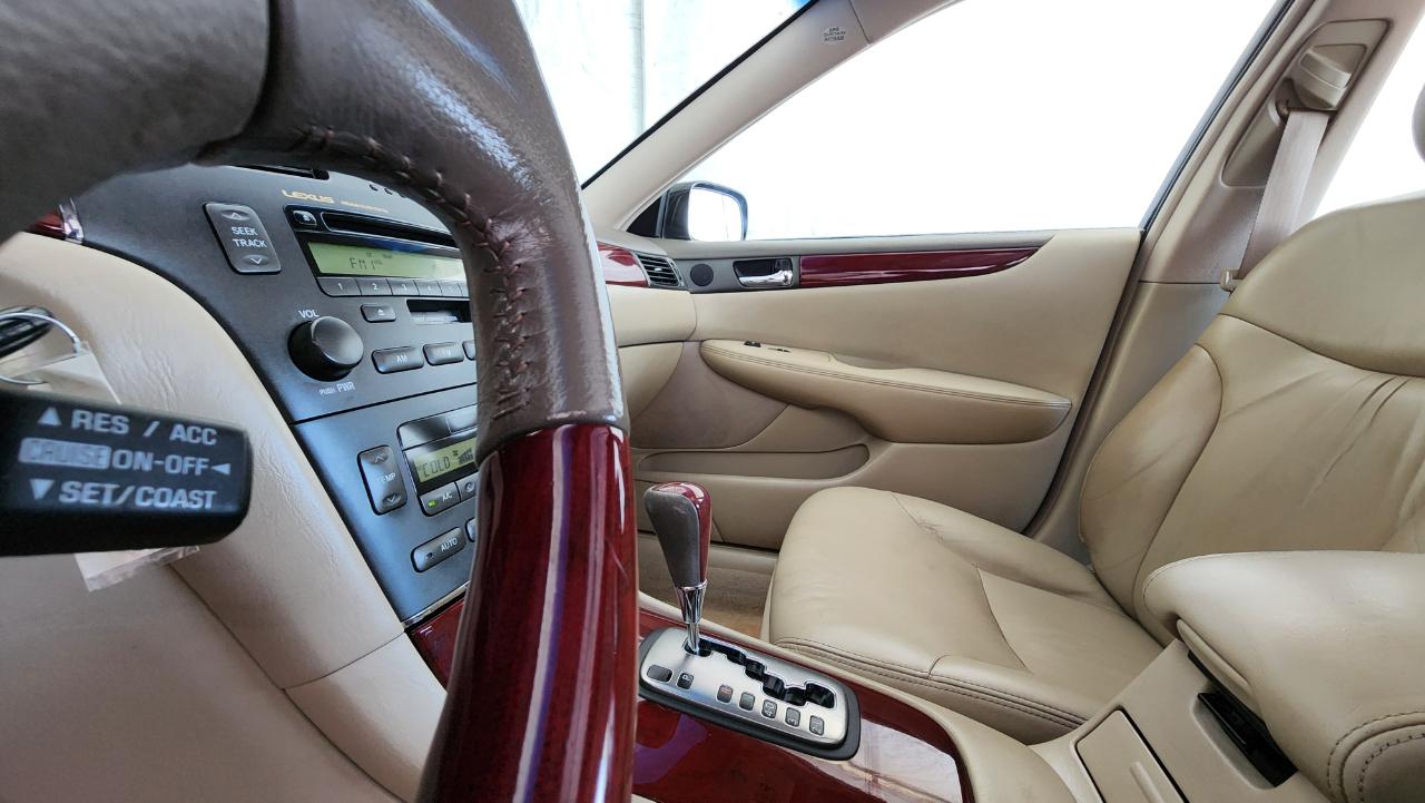 Lexus ES 330 4dr Sdn 2004