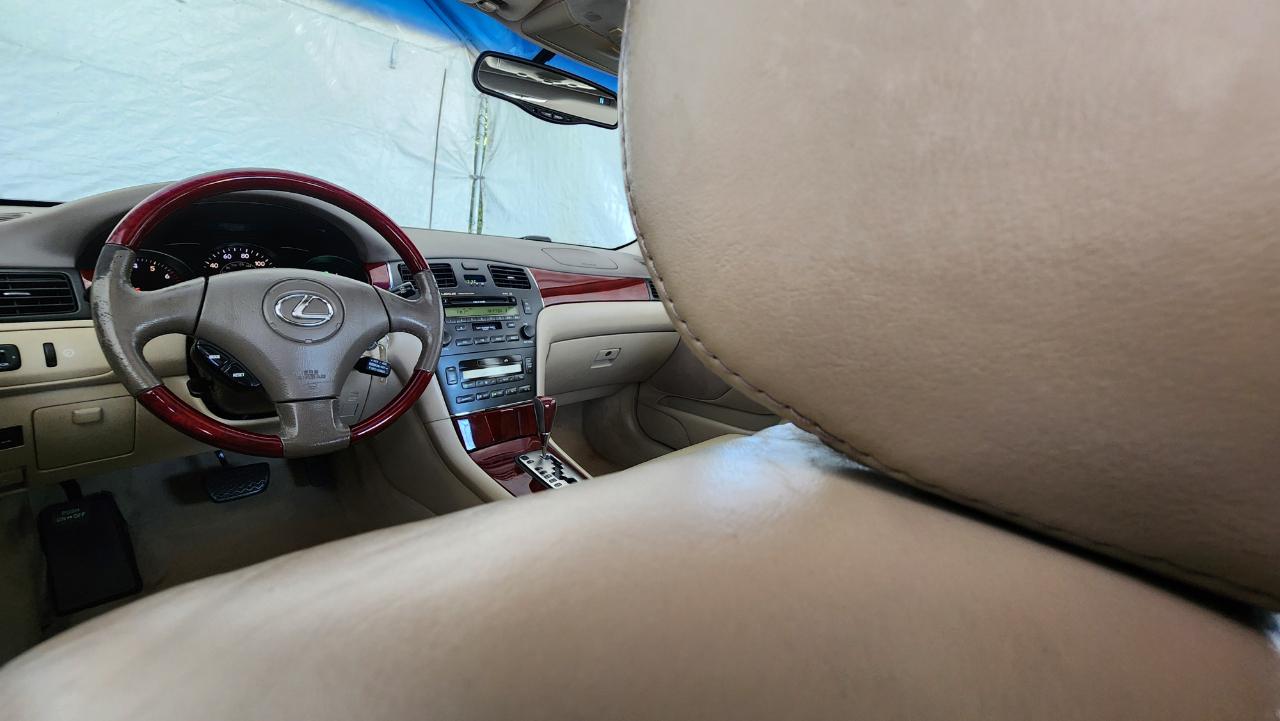 Lexus ES 330 4dr Sdn 2004