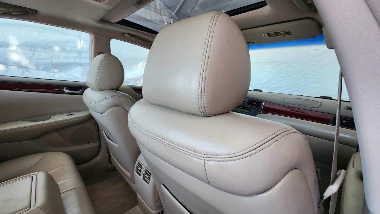 Lexus ES 330 4dr Sdn 2004