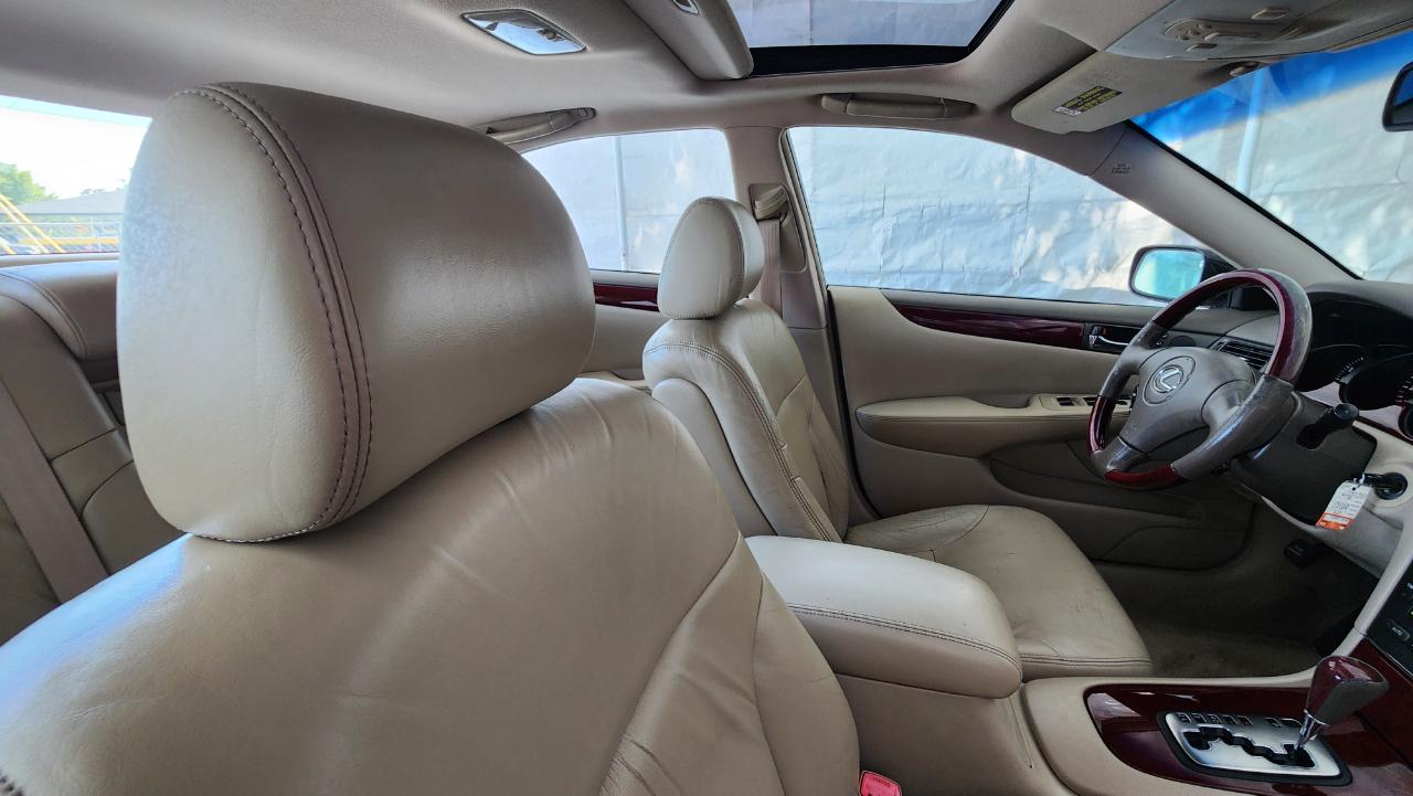 Lexus ES 330 4dr Sdn 2004