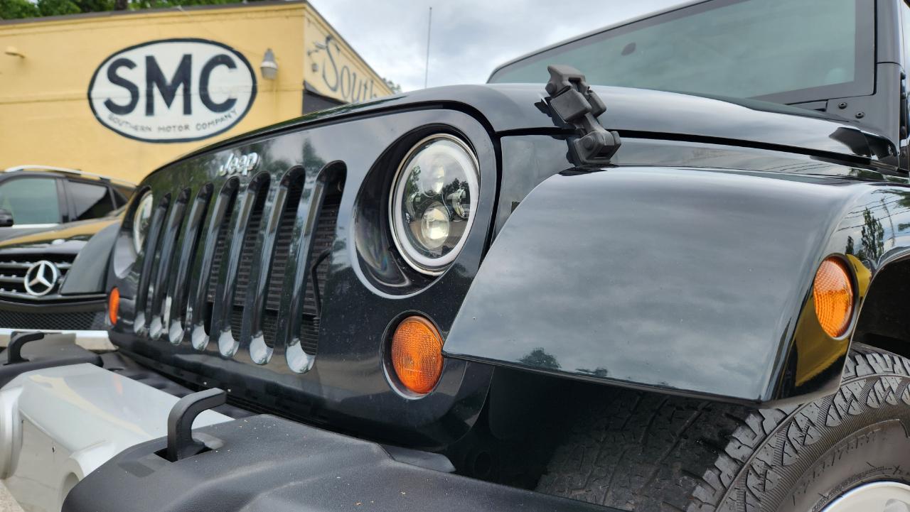Jeep Wrangler Sahara 4WD 2012