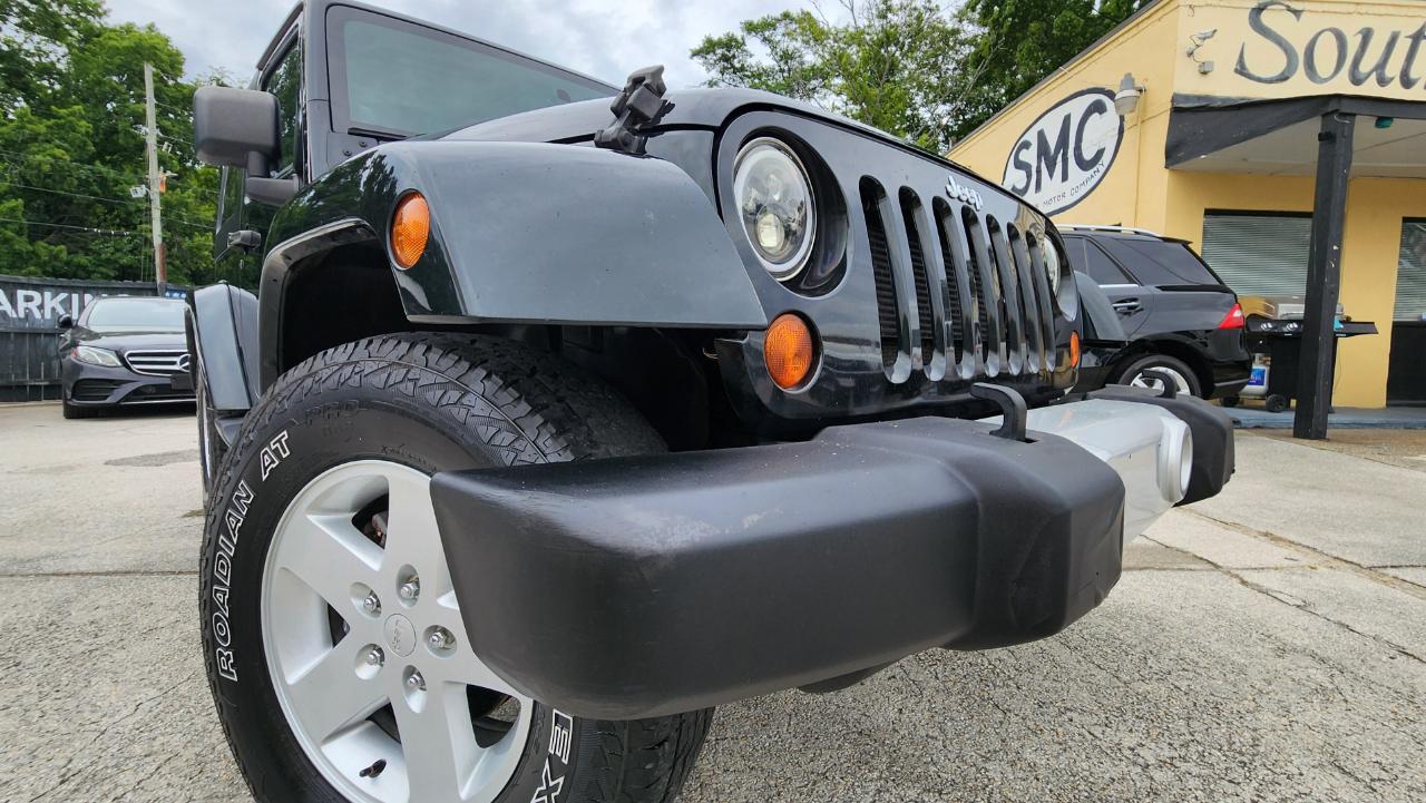 Jeep Wrangler Sahara 4WD 2012