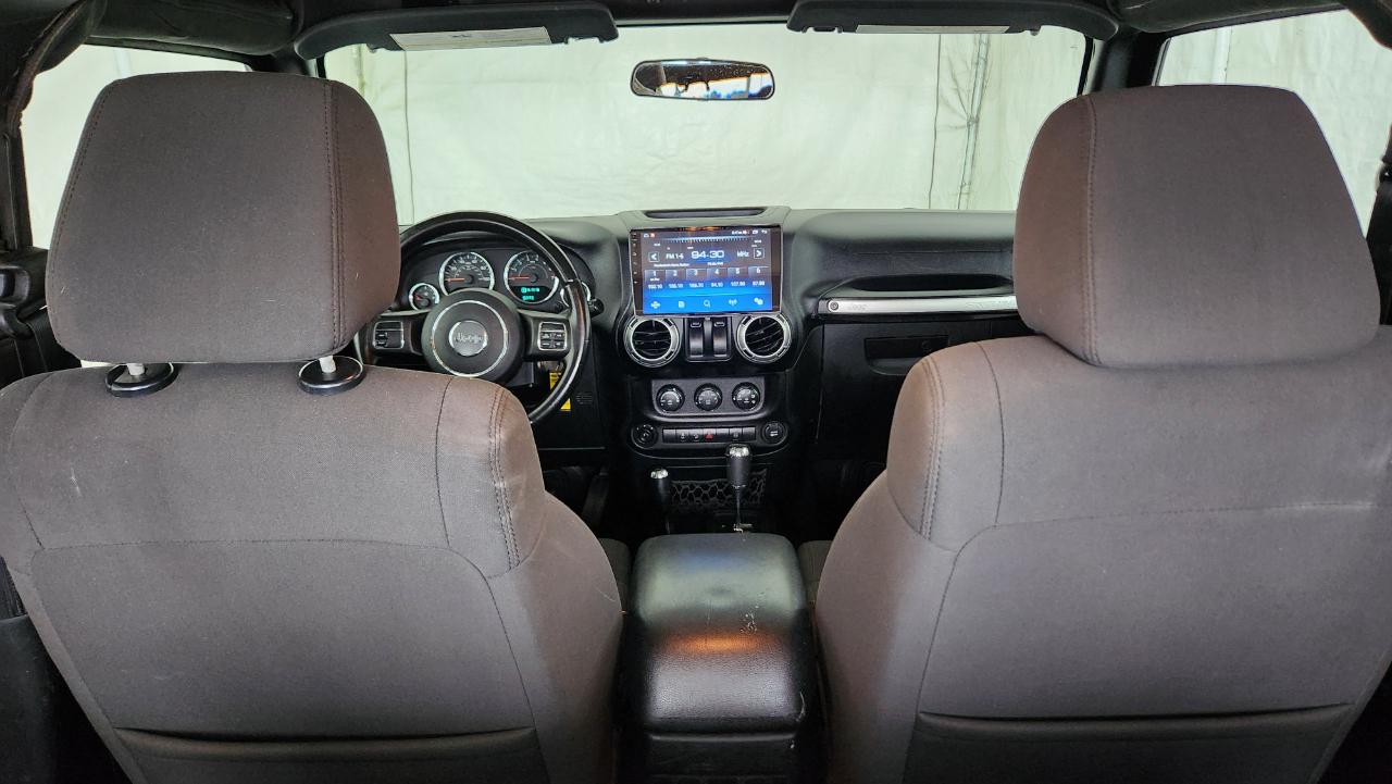 Jeep Wrangler Sahara 4WD 2012