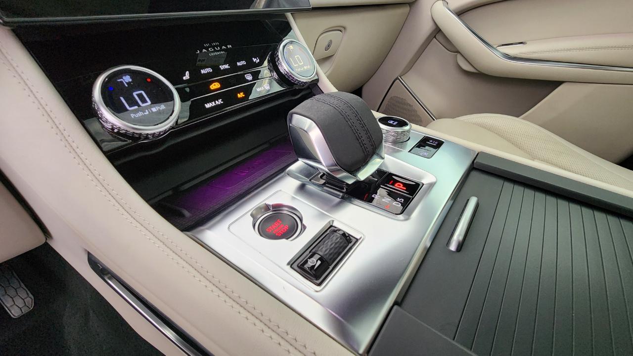 Jaguar F-Pace  2022