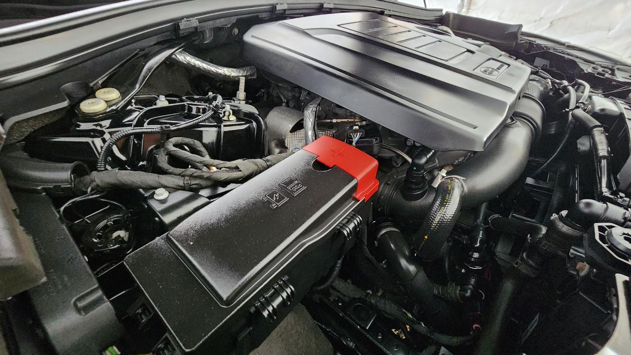 Land Rover Range Rover Velar P250 R-Dynamic SE 2018