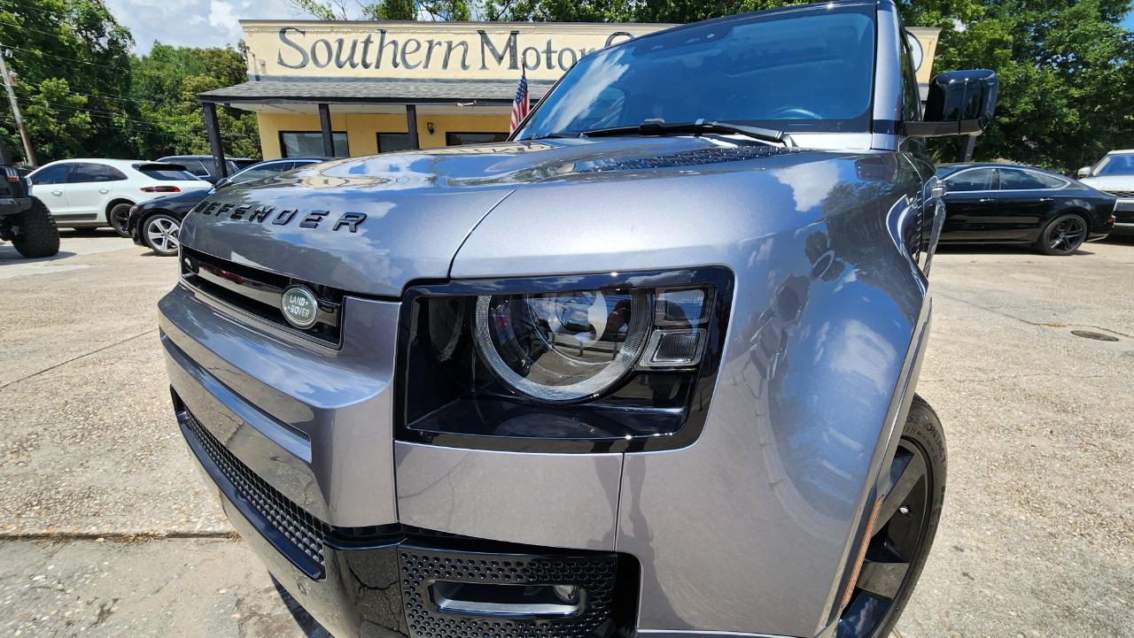 Land Rover Defender  2020