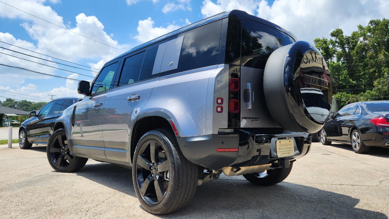 Land Rover Defender  2020
