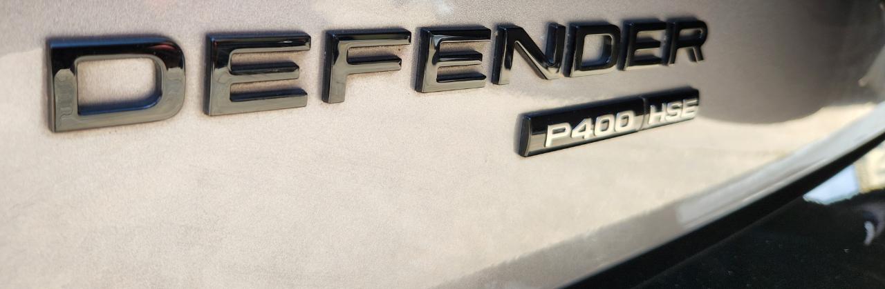Land Rover Defender  2020