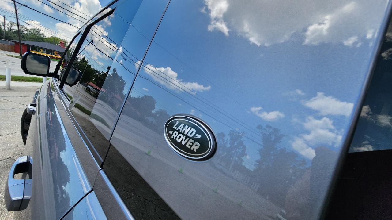 Land Rover Defender  2020