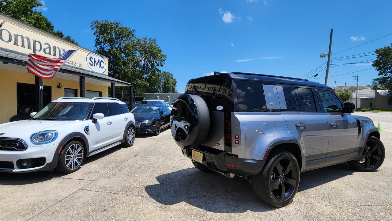 Land Rover Defender  2020