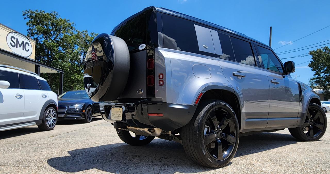 Land Rover Defender  2020