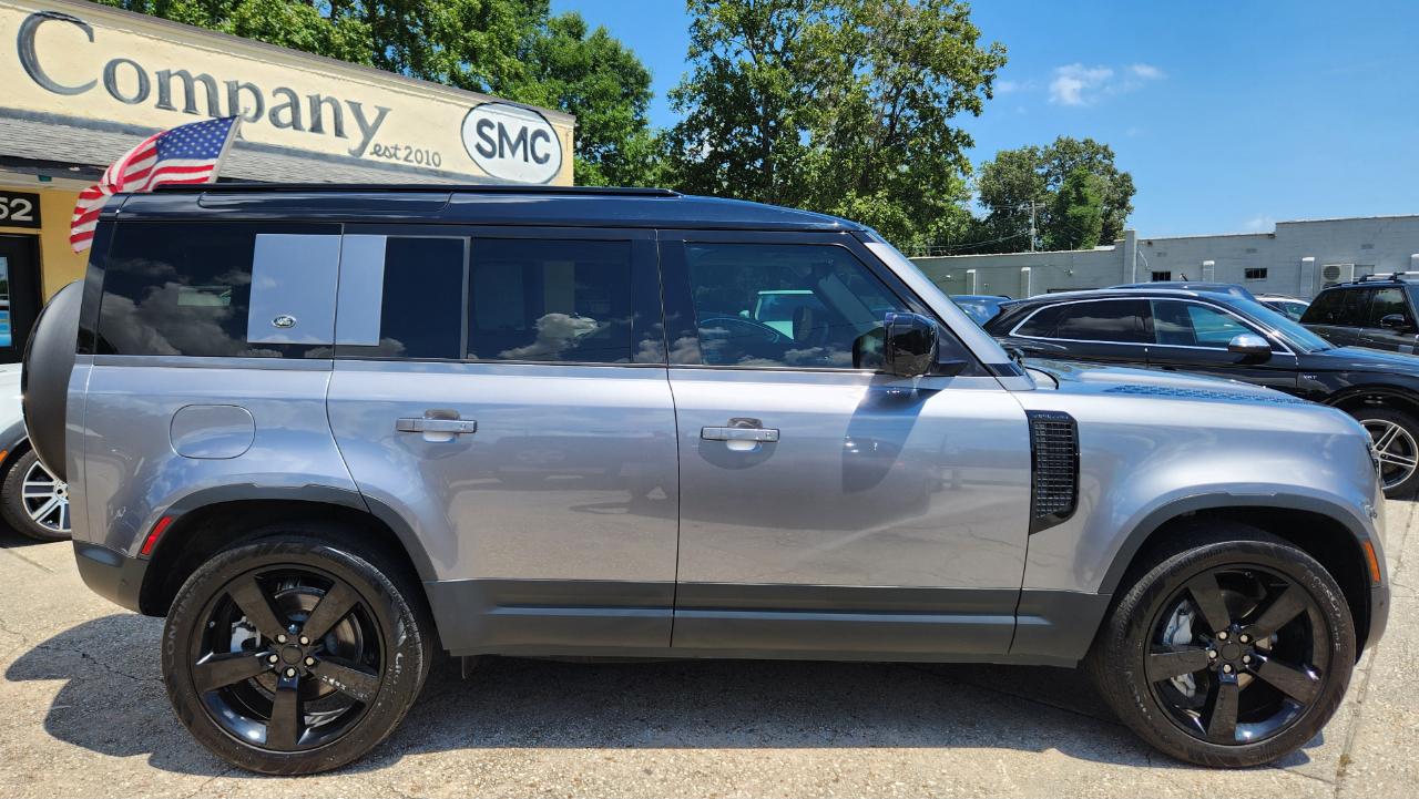 Land Rover Defender  2020