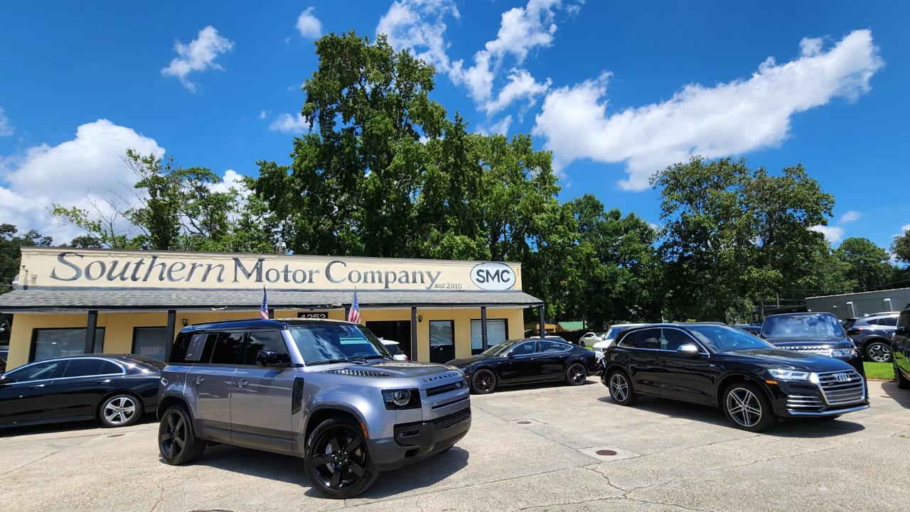 Land Rover Defender  2020