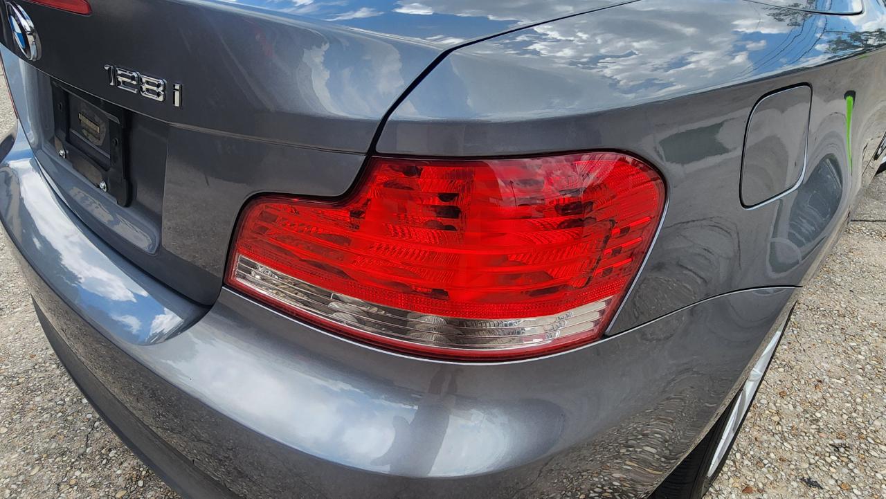 BMW 1 Series  2011