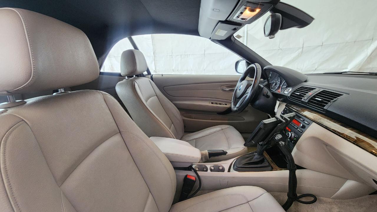 BMW 1 Series  2011