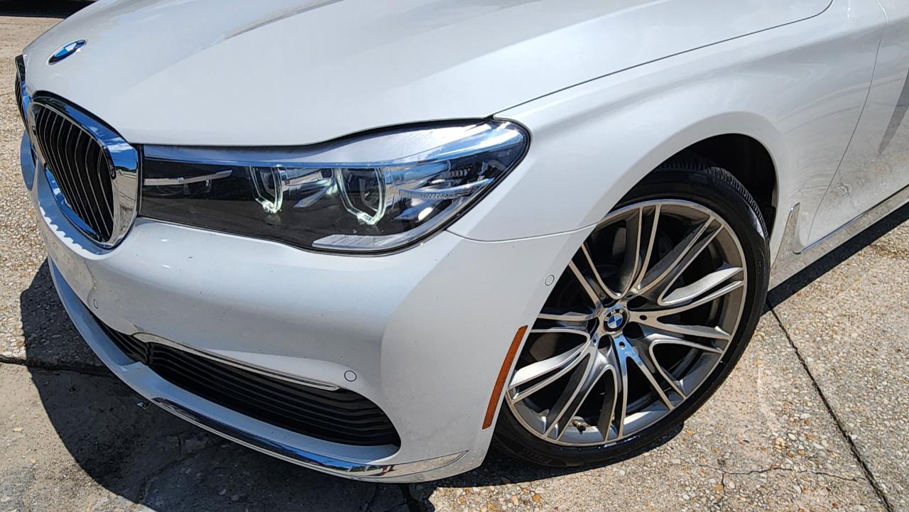 BMW 7 Series  2019