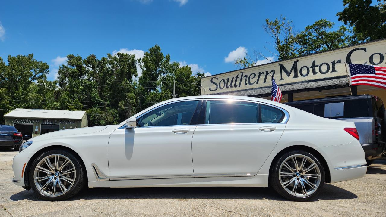 BMW 7 Series  2019