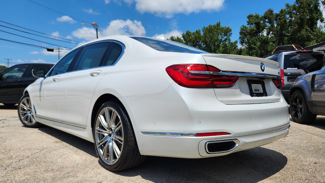 BMW 7 Series  2019