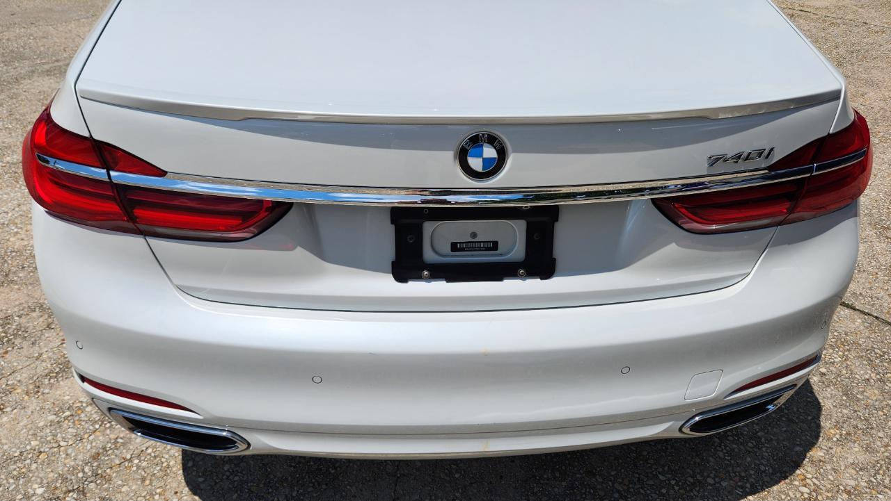 BMW 7 Series  2019