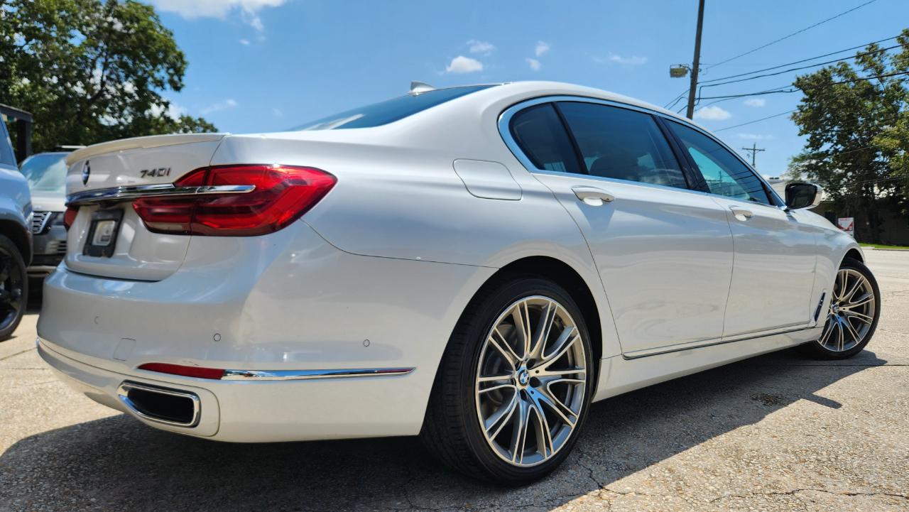 BMW 7 Series  2019