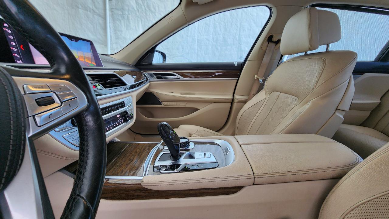 BMW 7 Series  2019
