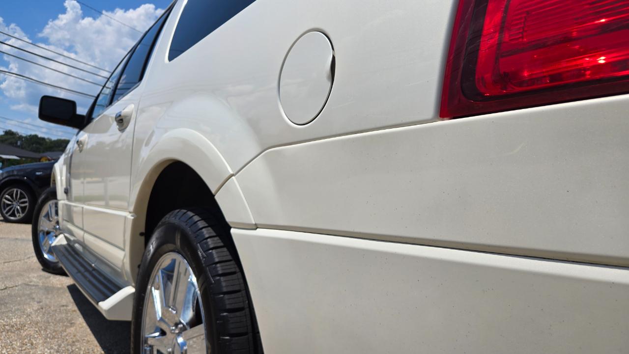 Ford Expedition EL 2WD 4dr Limited 2008