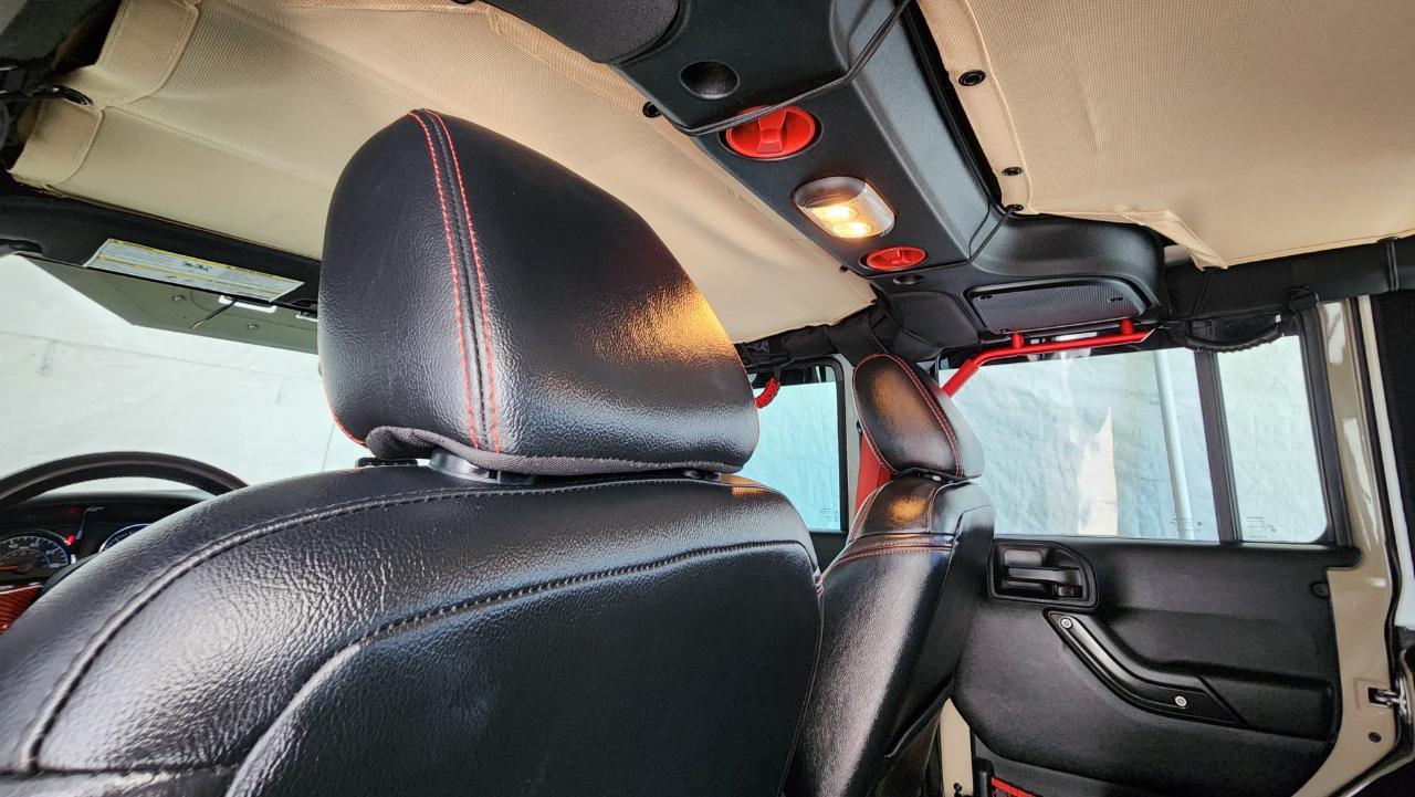Jeep Wrangler photo 34