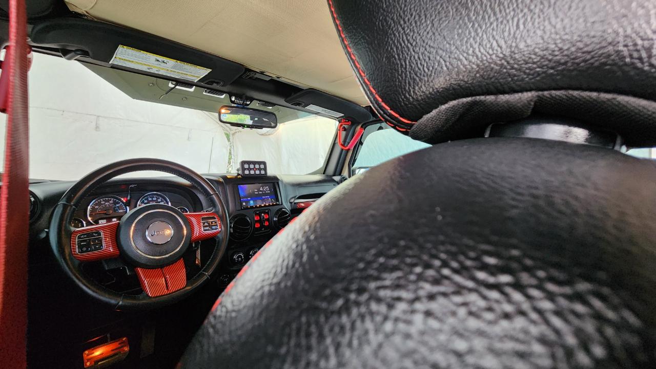 Jeep Wrangler photo 35