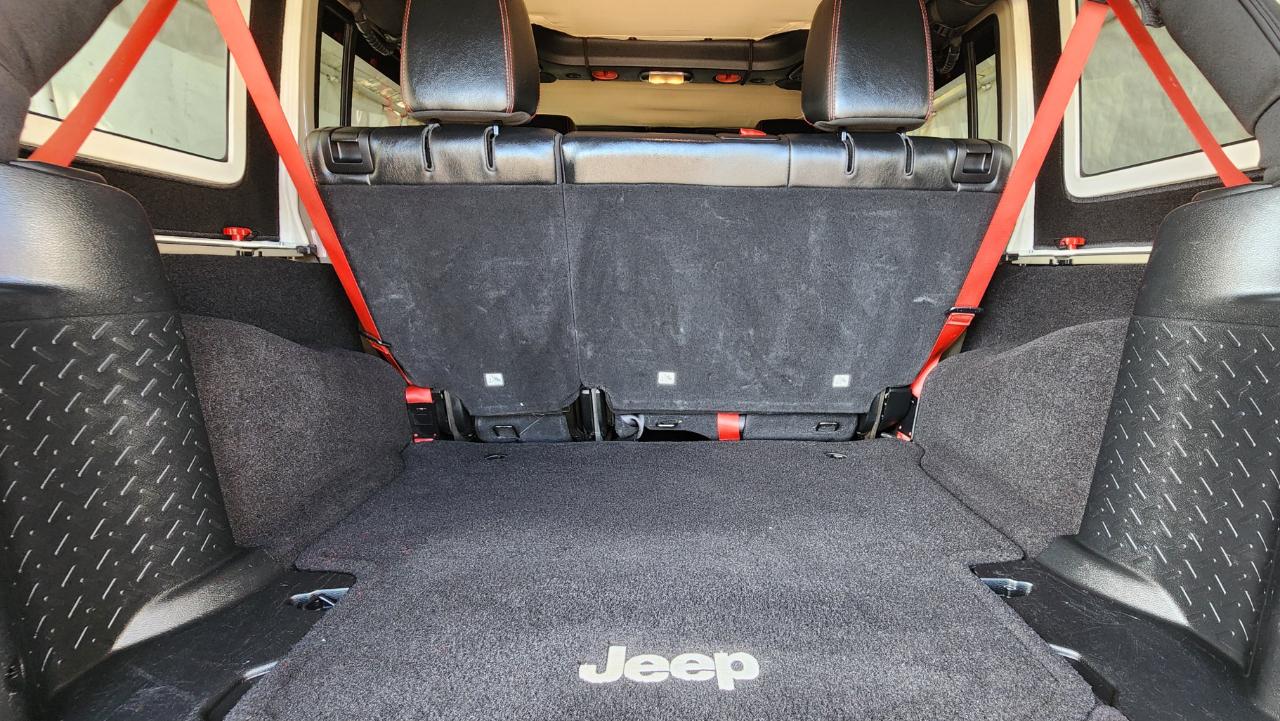 Jeep Wrangler photo 40
