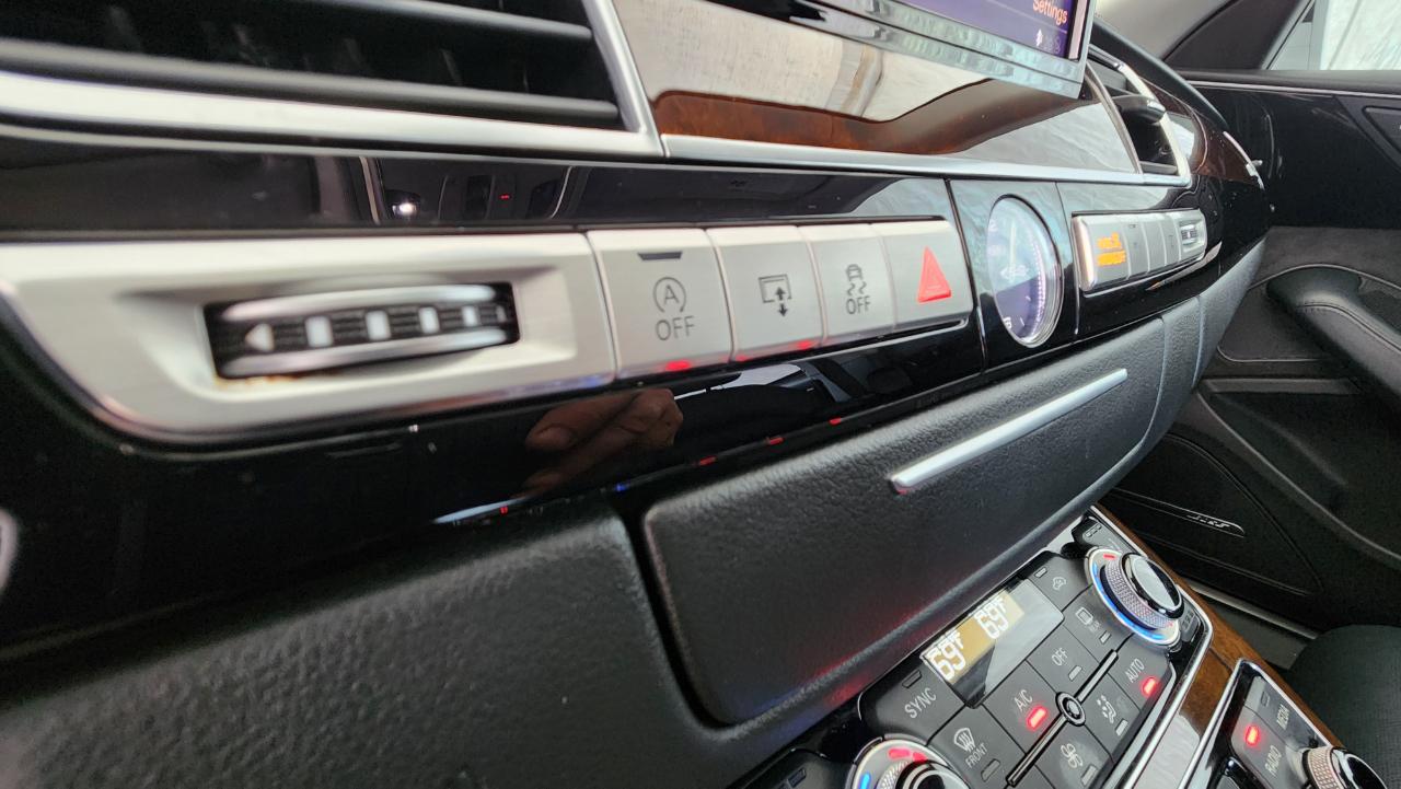 Audi A8 L  2017