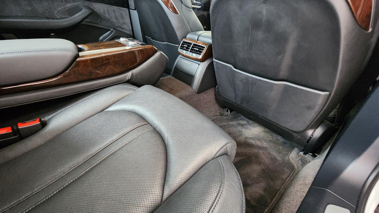 Audi A8 L  2017
