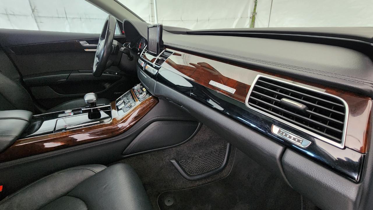 Audi A8 L  2017